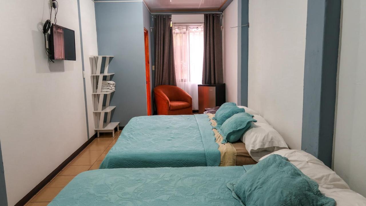 Hotel Hoja De Oro Corcovado Puerto Jiménez Екстериор снимка