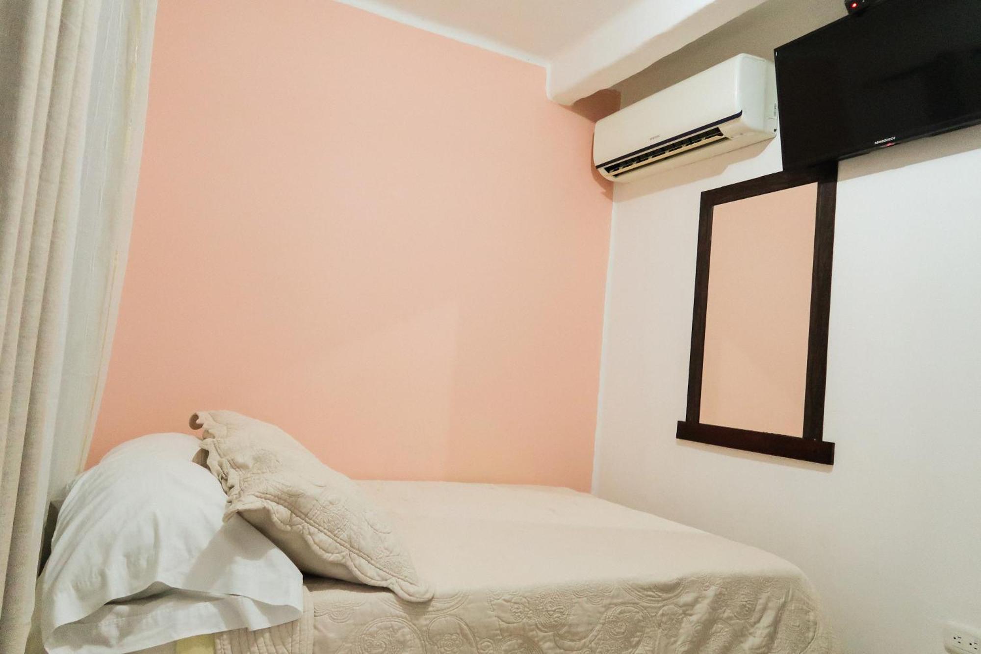 Hotel Hoja De Oro Corcovado Puerto Jiménez Стая снимка